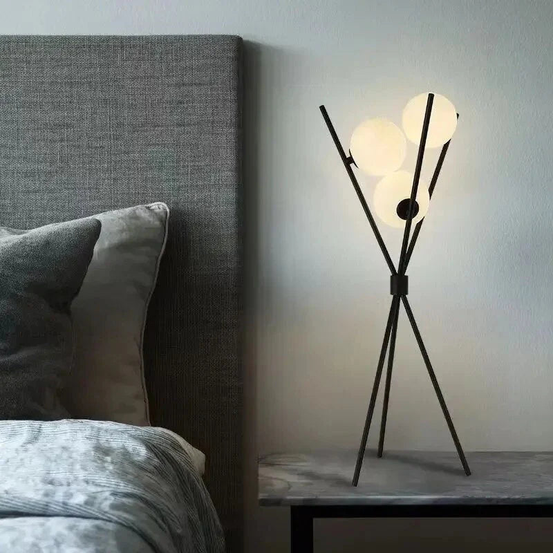 Modern Moon Design Floor Lamp - Dynamic Lighting - Elegant Design