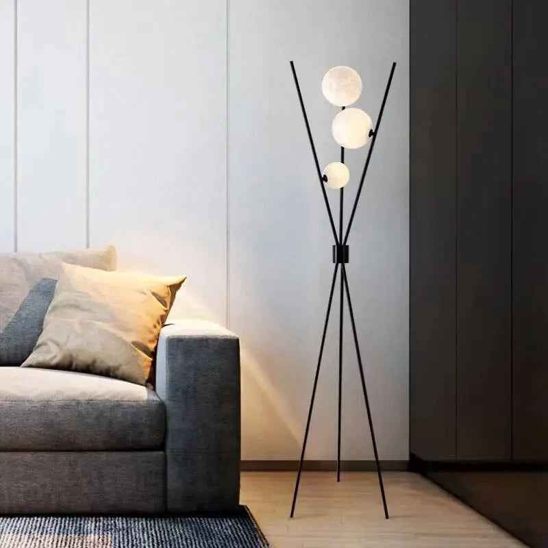 Modern Moon Design Floor Lamp - Dynamic Lighting - Elegant Design