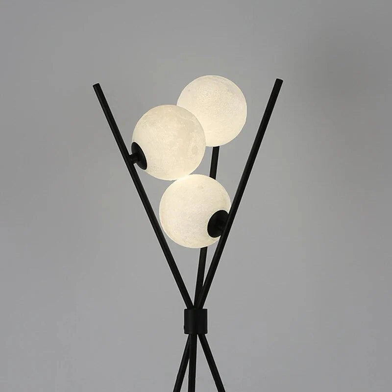 Modern Moon Design Floor Lamp - Dynamic Lighting - Elegant Design