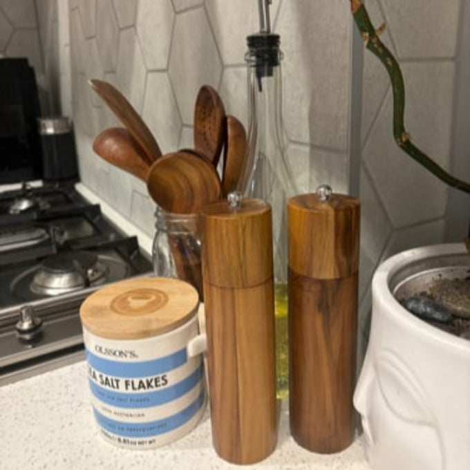 Wood Style Salt And Pepper Grinders - Stylish Functional - Acacia Material