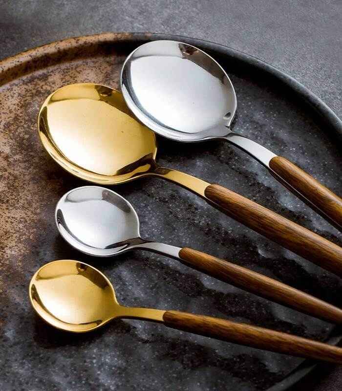 Stainless Steel Cutlery Set – 30 Pieces – With Wood-Style Handles – Polished Finish – Durable Tableware
