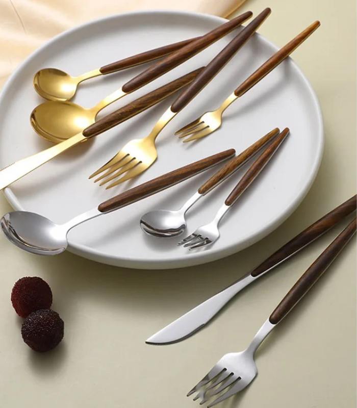 Stainless Steel Cutlery Set – 30 Pieces – With Wood-Style Handles – Polished Finish – Durable Tableware