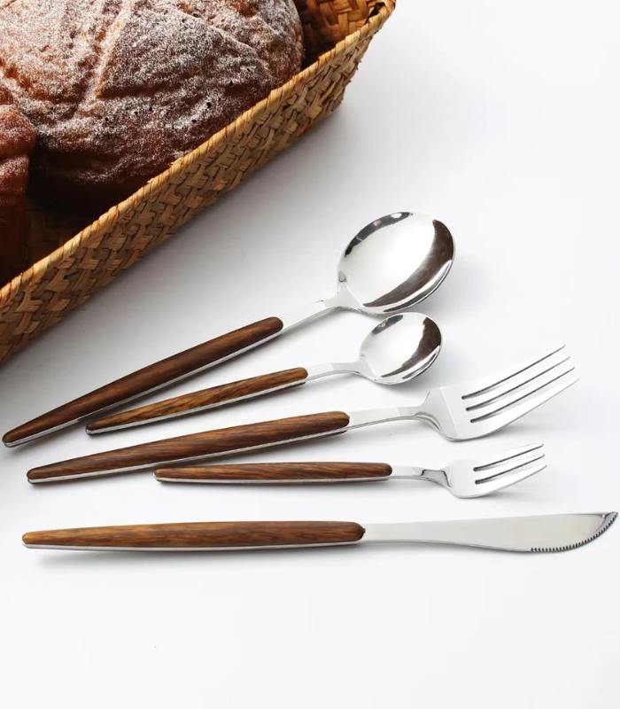 Stainless Steel Cutlery Set – 30 Pieces – With Wood-Style Handles – Polished Finish – Durable Tableware