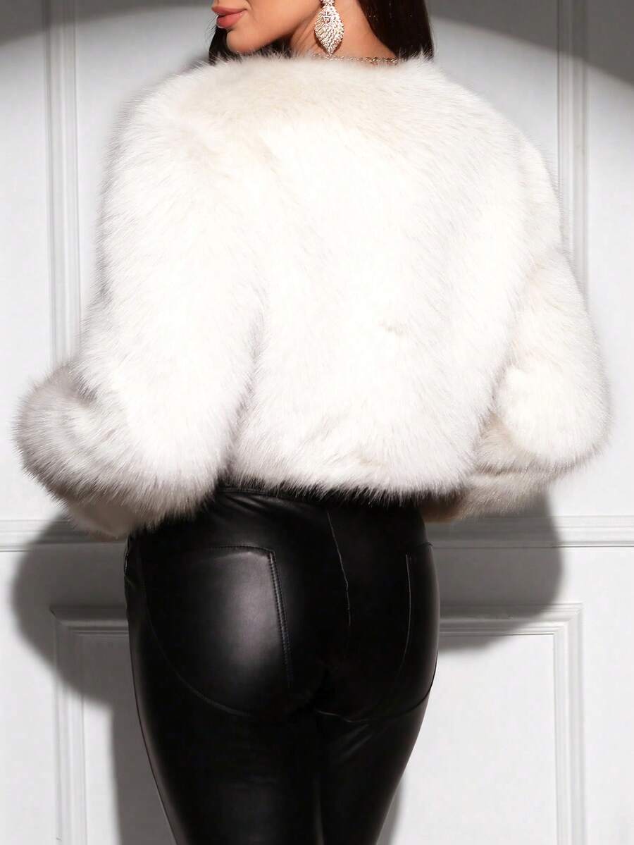 Faux Fur Fluffy Coat – Women's Cropped Winter Jacket – Long Sleeve