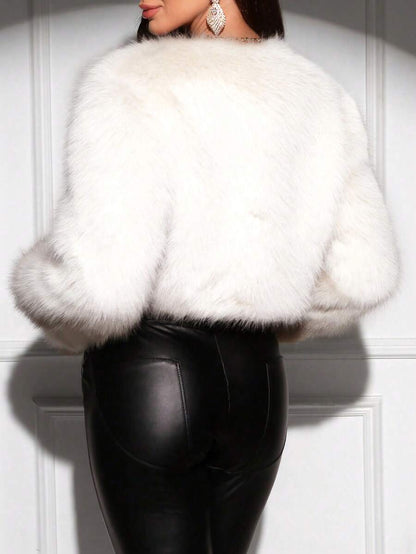 Faux Fur Fluffy Coat – Women's Cropped Winter Jacket – Long Sleeve