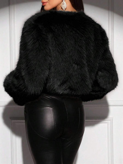 Faux Fur Fluffy Coat – Women's Cropped Winter Jacket – Long Sleeve