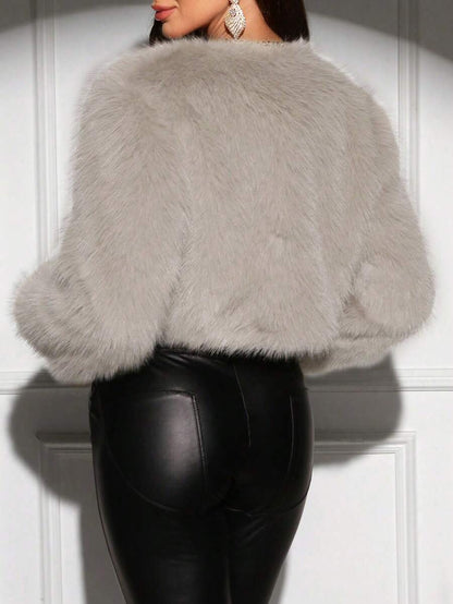 Faux Fur Fluffy Coat – Women's Cropped Winter Jacket – Long Sleeve