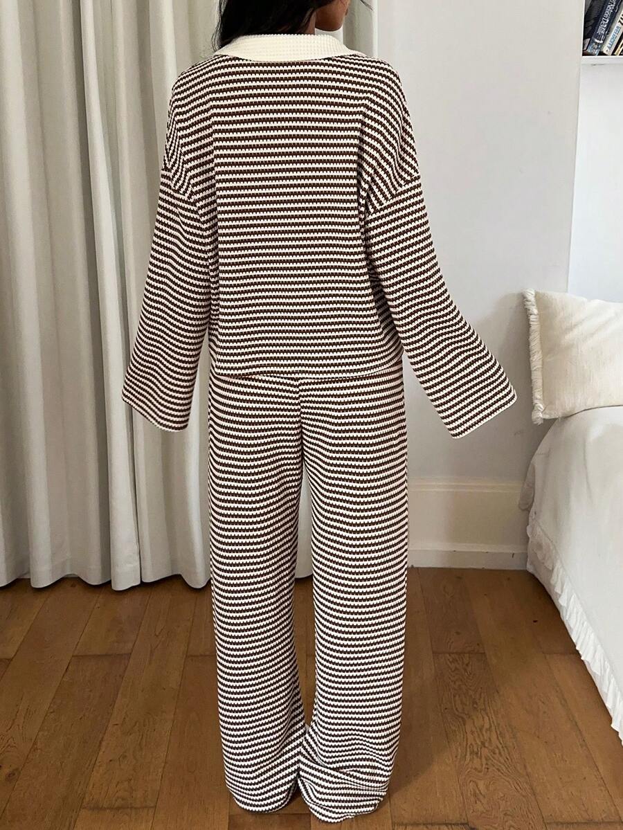 Striped Oversized Lounge Set – V-neck – 2 Piece Knit Outfit