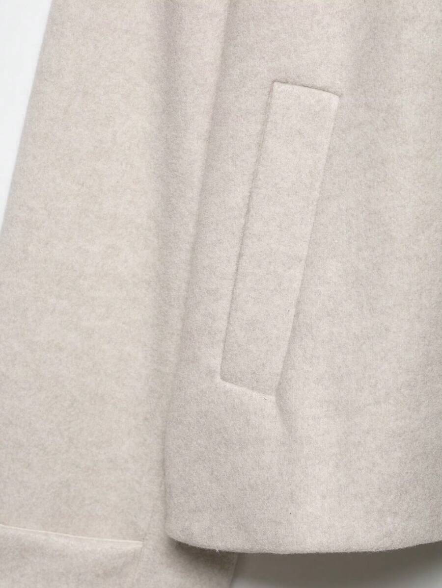 Women Short Jacket Khaki – Minimalist Button Coat – Casual Structured Fit