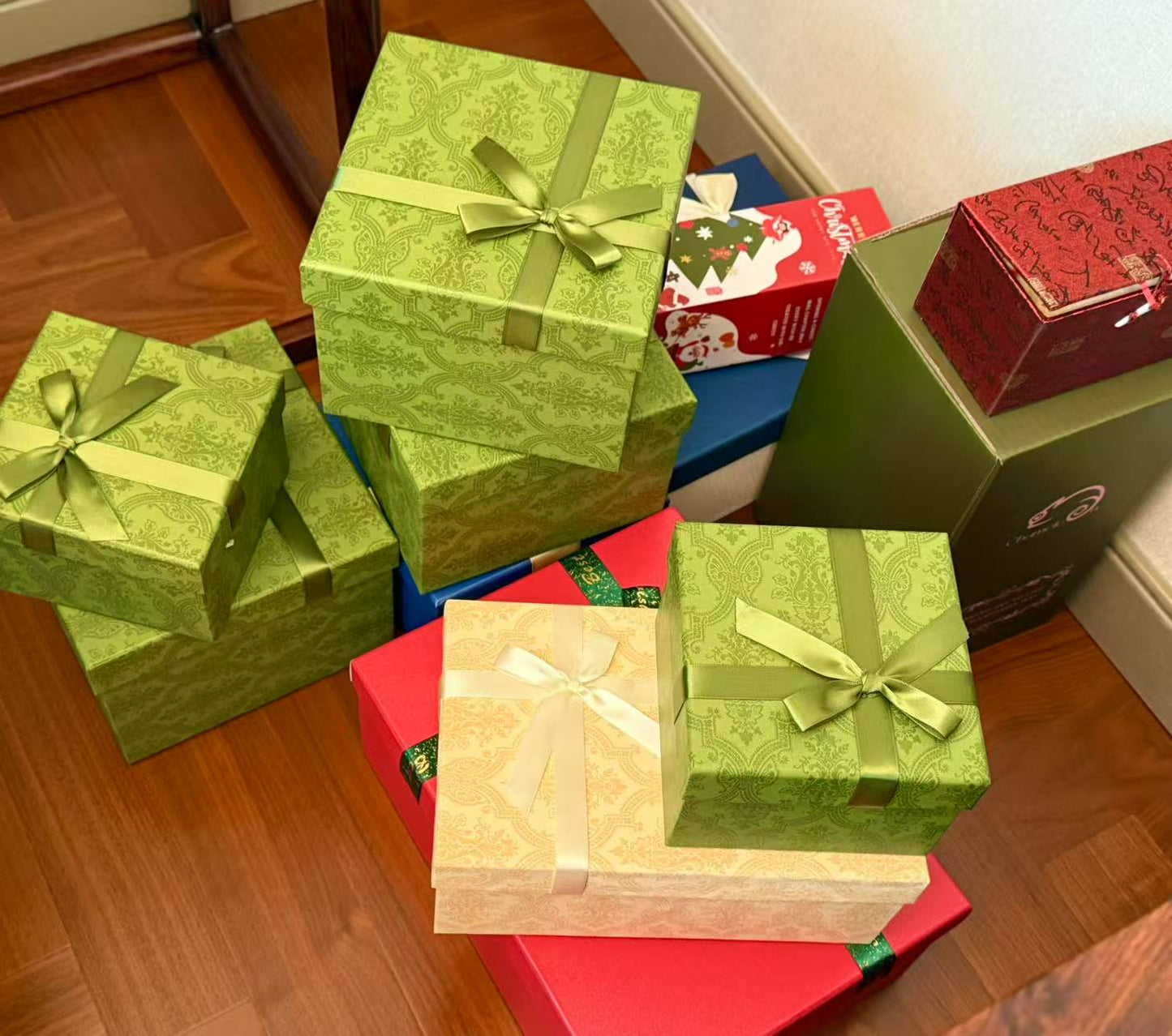 Handmade Wooden Manta Ray Automaton – Electric Bionic Motion – Beech & Walnut