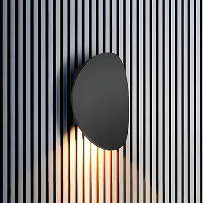 Black-Curved Round Style Wall Light - Integrated Led - Authentic Design