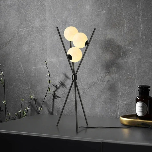 Modern Moon Design Floor Lamp - Dynamic Lighting - Elegant Design