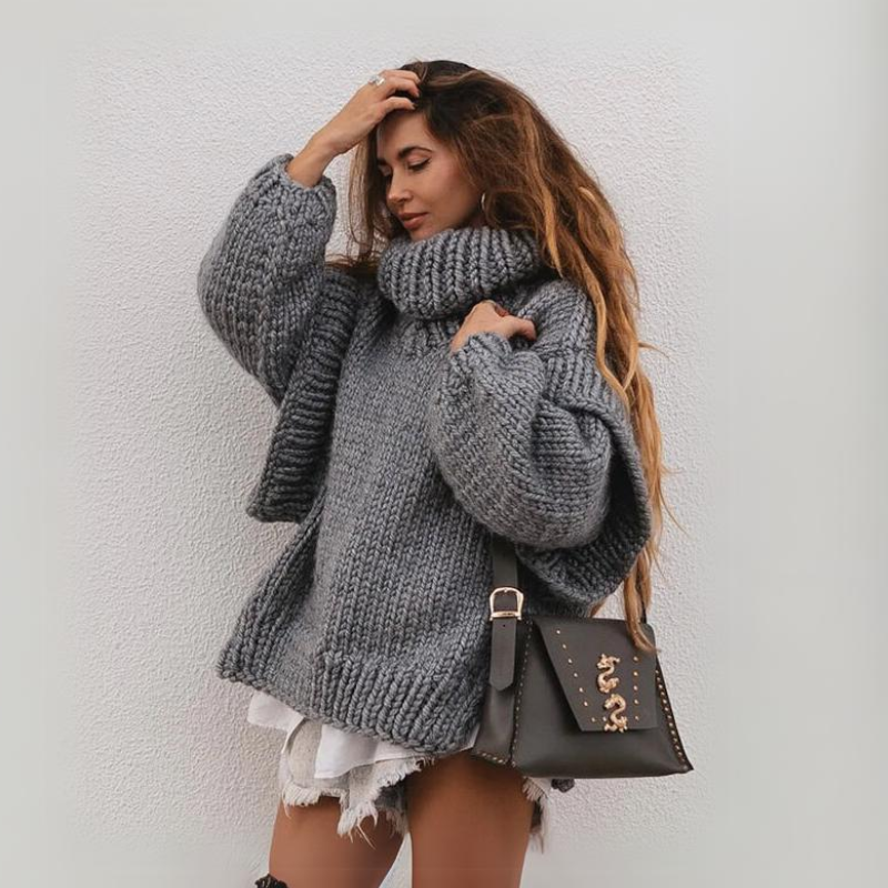 Women’s Oversized Chunky Knit Turtleneck Sweater