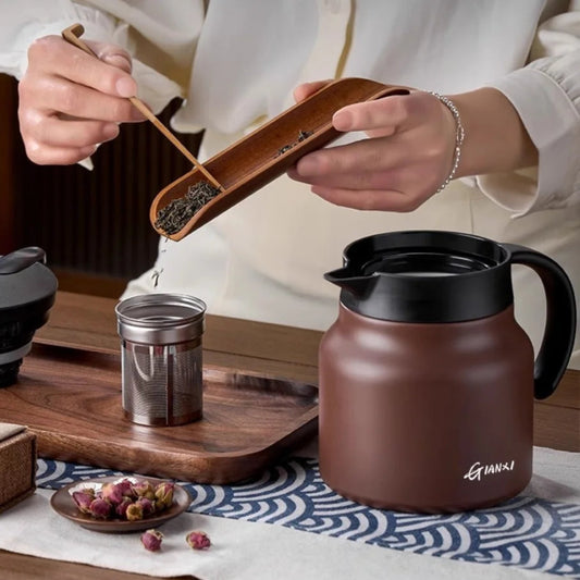 Stewed Tea Pot Insulated - Built in Infuser - 800ml Capacity - Ceramic & Stainless Steel - Modern Tea Pot