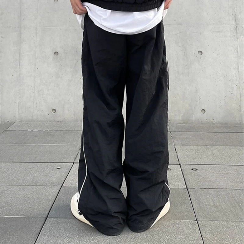 White Stripe Baggy Pants Man