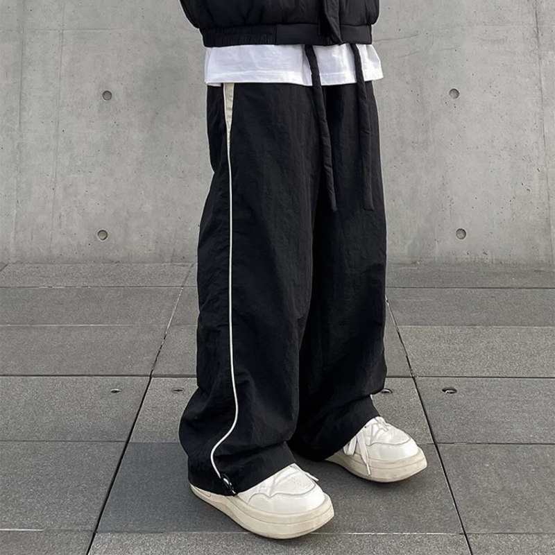 White Stripe Baggy Pants Man